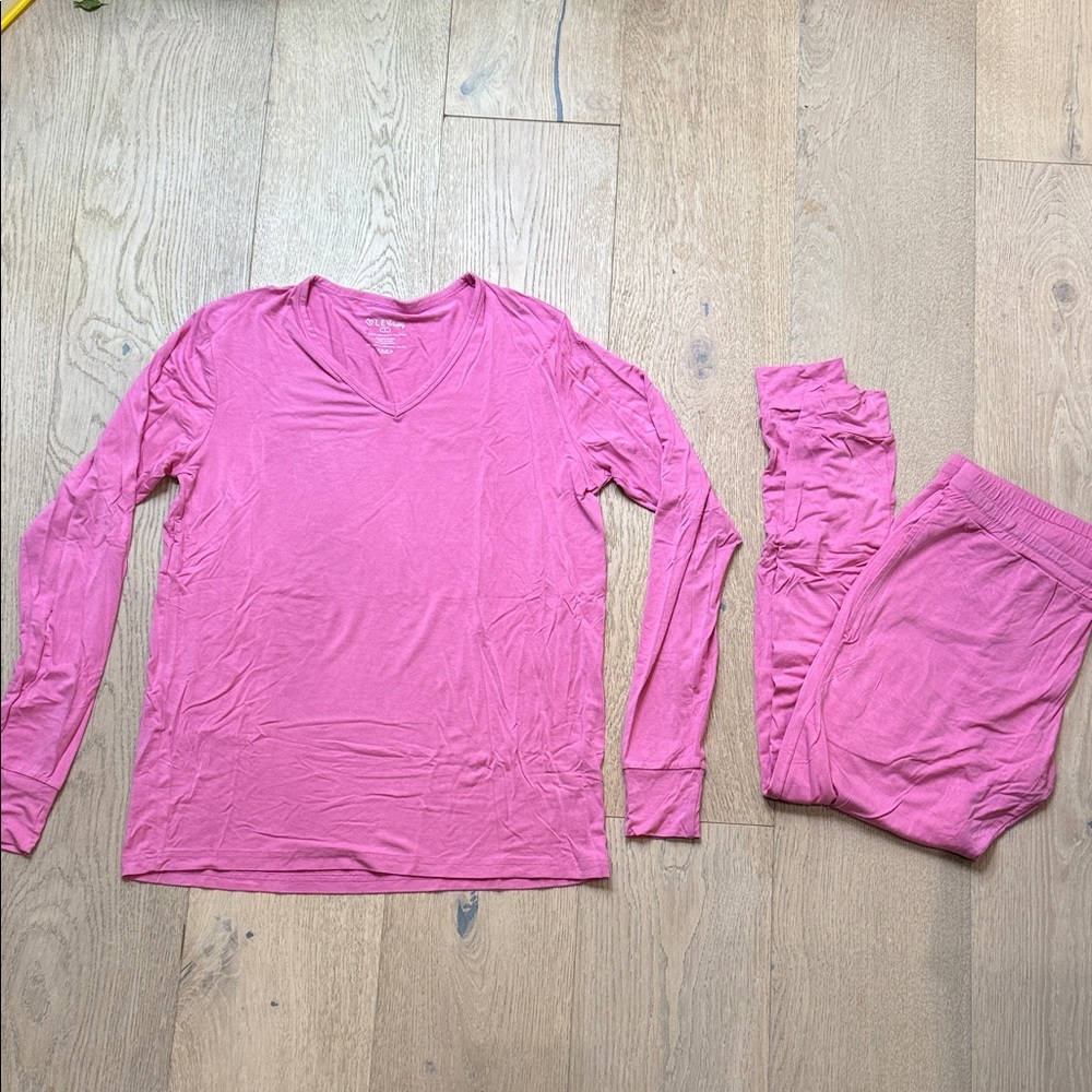 Lev Baby Raspberry Mama Loungewear Set – Women’s Small, EUC